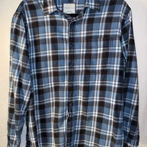 American Eagle Outfitters Navy and White and black Plaid Shirt, size Large
